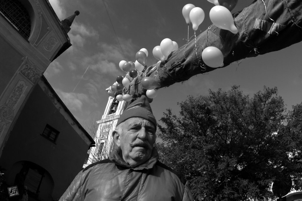 Black and White preview 1